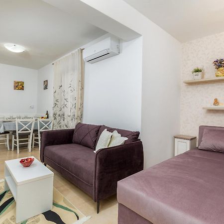 Apartman Gardenia วิงกุรัน ภายนอก รูปภาพ